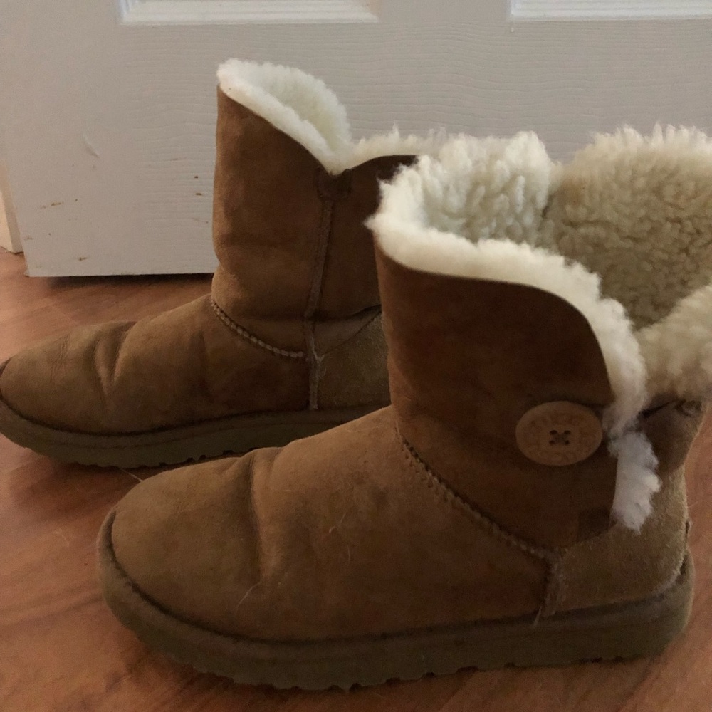Women’s Bailey Button UGG Boot